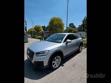 AUDI Q2 1.6 tdi stronic  GANCIO TRAINO