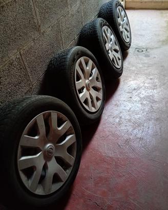 gomme  nissan juke