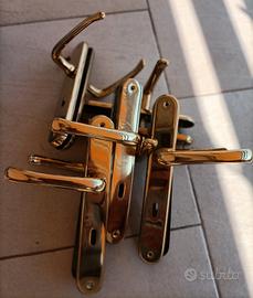 Maniglie per porte interne 