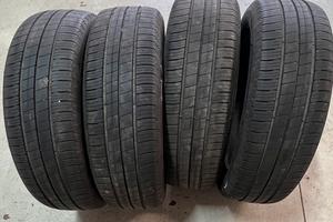 195/60 R18  96H. Goodyear