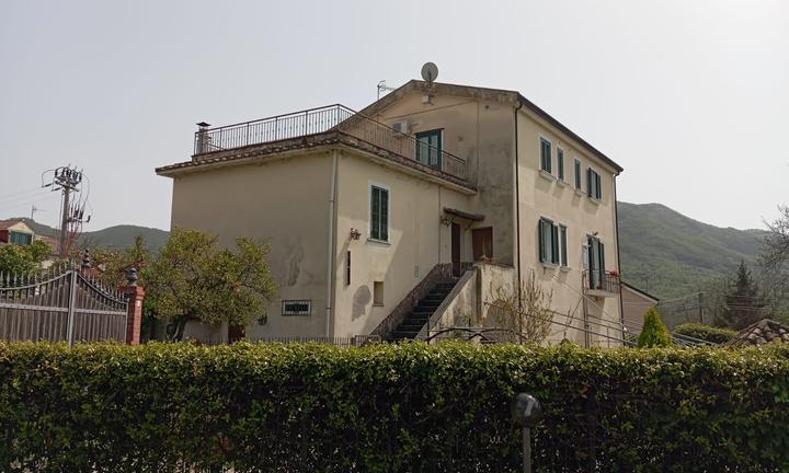 Villino più terreno