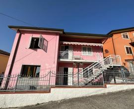 CASA INDIPENDENTE A CASTELNUOVO MAGRA