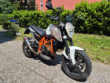 KTM Duke 690