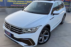 VOLKSWAGEN Tiguan 2.0 TDI R-Line TETTO APRIBILE