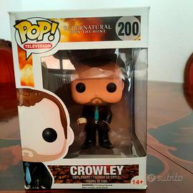 Funko pop Dean e Crowley Supernatural