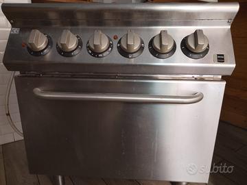 Cucina elettrica 4 piastre con forno 