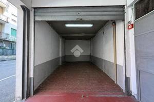 BOX A GENOVA