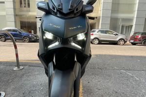 Xmax 300 tech