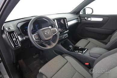 VOLVO XC40 (2017--->) XC40 B3 automatico Plus Dark