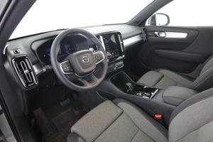 VOLVO XC40 (2017--->) XC40 B3 automatico Plus Dark