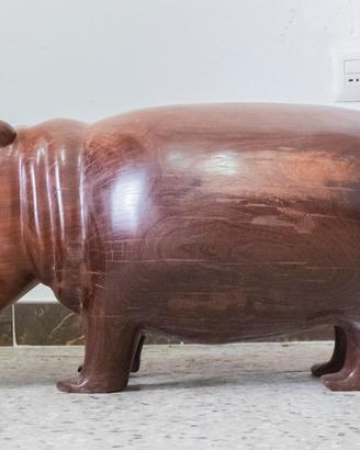 Ippopotamo africano in Teak dello Zambia