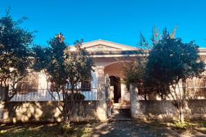 Villa unifamiliare con giardino