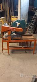 Taglia blocchi Triax con disco da 600mm funzionant