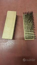 Spazzole manuali in acciaio