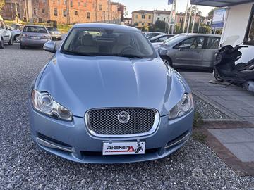 jaguar XF 2.7 D solo 54.000 km