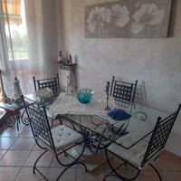 tavolo e sedie 