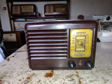 Radio Emerson DB301 Restaurata