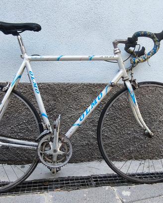 Bici da corsa OLMO Alluminio + Componenti CAMPAGNO