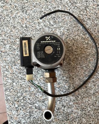 Grundfos UPS 15-70 F1 – Pompa circolatore 230V