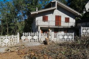 Villino indipend Montezemolo(CN) con ampio terreno