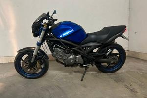 Moto cagiva raptor 659