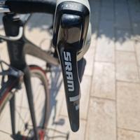 bici da strada focus
