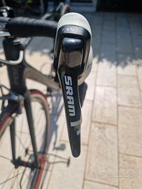 bici da strada focus