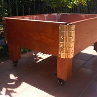 green box fioriera su ruote