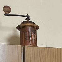 Vecchio macinino caffe anni 30/40