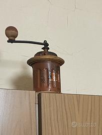Vecchio macinino caffe anni 30/40