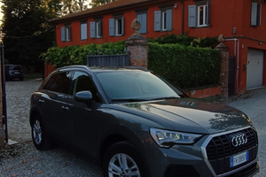 Audi Q3 TFSI Business grigio chronos