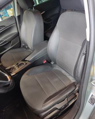 Sedile anteriore sx OPEL INSIGNIA del 2011