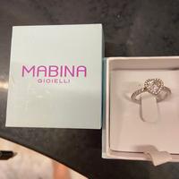 Anello a forma di cuore