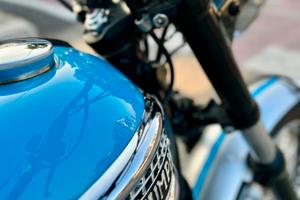 TRIUMPH BONNEVILLE SPECIAL