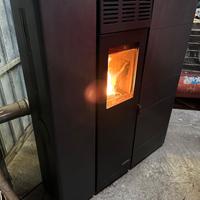 Stufa pellet Palazzetti Violetta CANALIZZABILE 7kw