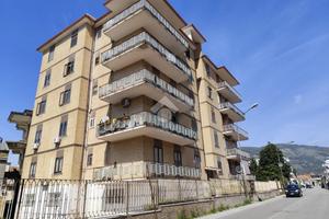 5 LOCALI A SAN FELICE A CANCELLO