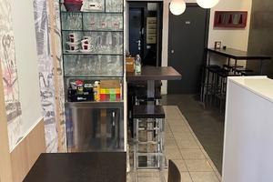 Attivita' di bar via solari, 34 milano