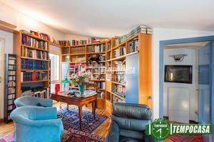 AMPIO 2 LOCALI CON CANTINA - ULTIMO PIANO