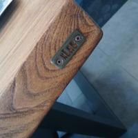 tavolo legno massello e gambe acciaio verniciato