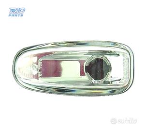 LUCI DI RETROMARCIA LATERALI PER MERCEDES W202 W20