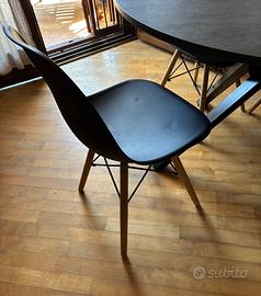 Sedia scandinavo nera