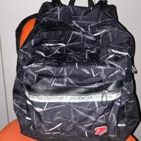 Zaino Zeven nero e bianco scontato ULTIMO RIMASTO
