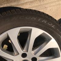 Ruote complete con pneumatici invernali