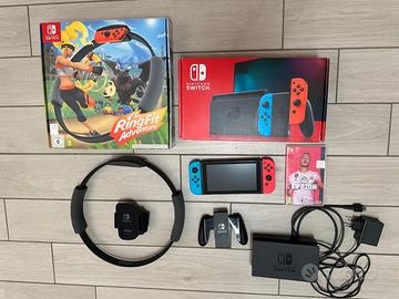 Nintendo Switch + Ring Fit Adventure + FIFA 20