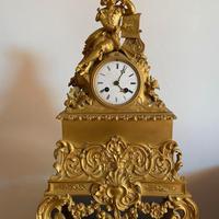 Orologio antico da tavolo in bronzo dorato – XIX s