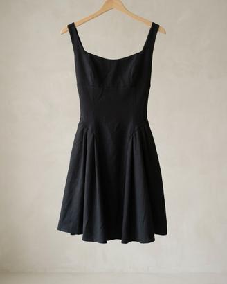 Abito nero elegante con fiocco sulla schiena -TG S