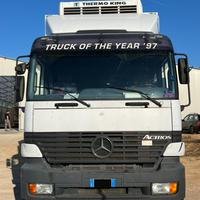 Vendo Mercedes Benz Actros 1831