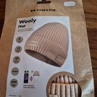 baretto con cuffia per ascoltare