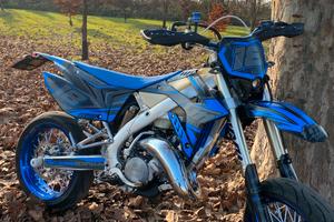 TM 125 Smr