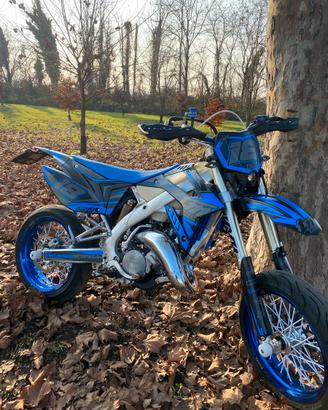 TM 125 Smr